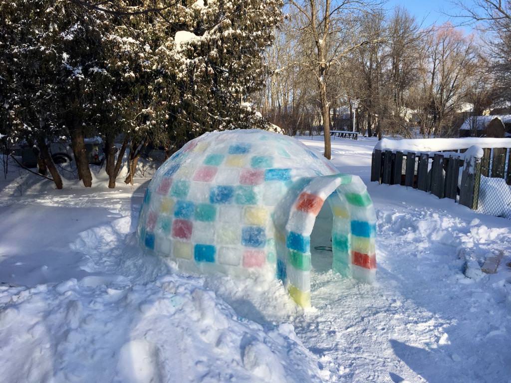 build an igloo