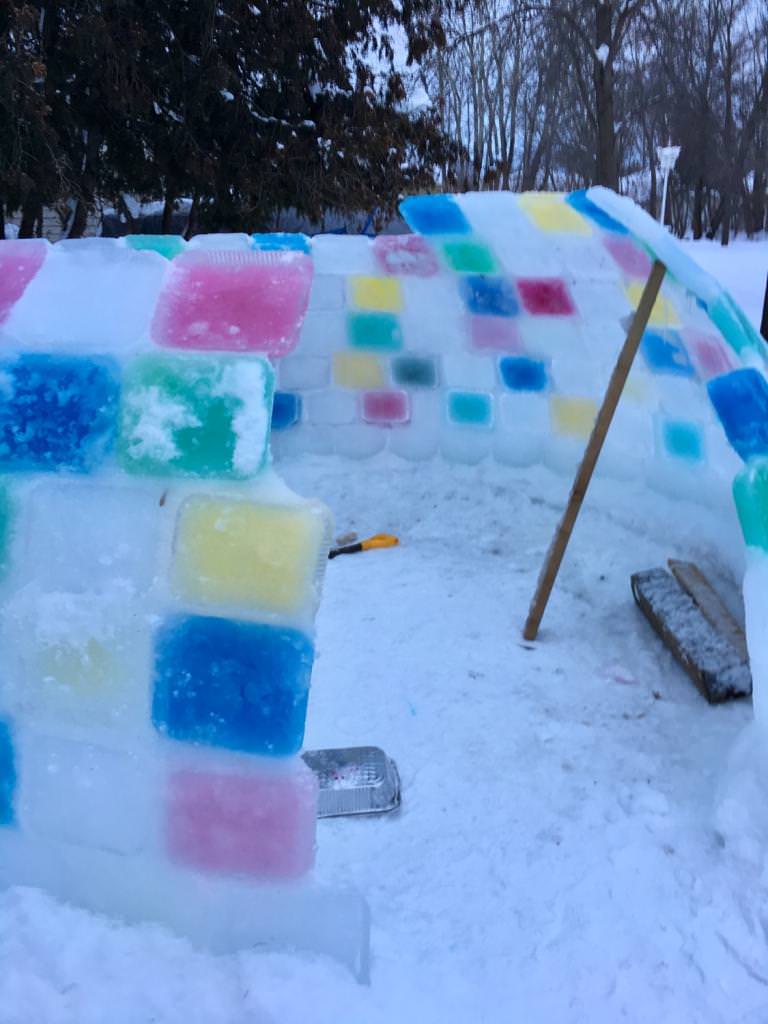 build an igloo