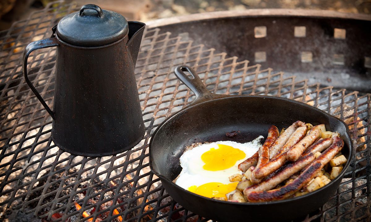 how-to-make-breakfast-like-bear-grylls