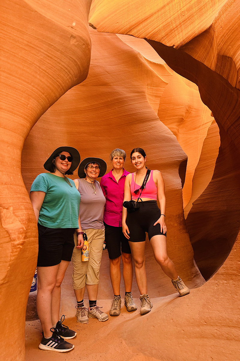 exploring-lower-antelope-canyon