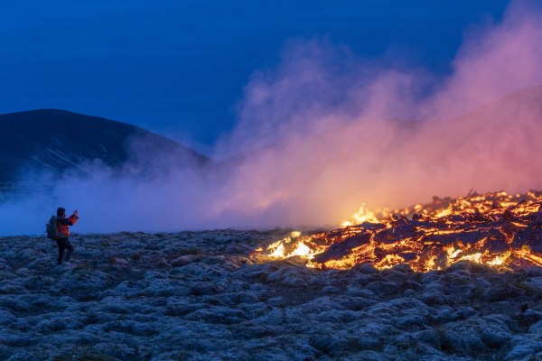 volcano erupts in iceland