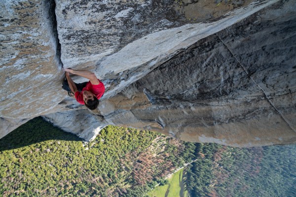 alex honnold climbing