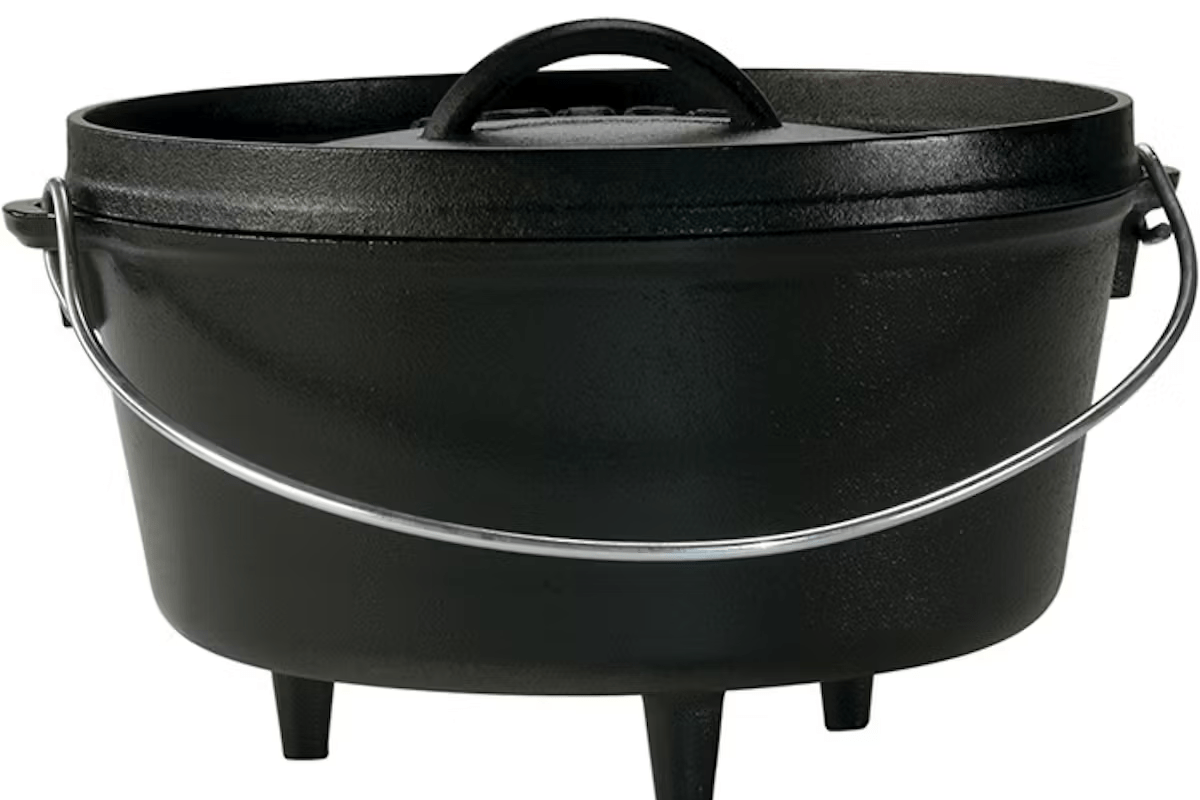 product-spotlight-lodge-deep-dutch-oven