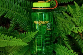 Product-Spotlight-Nalgene-Wide-Mouth-Water-Bottle-and-Carrier