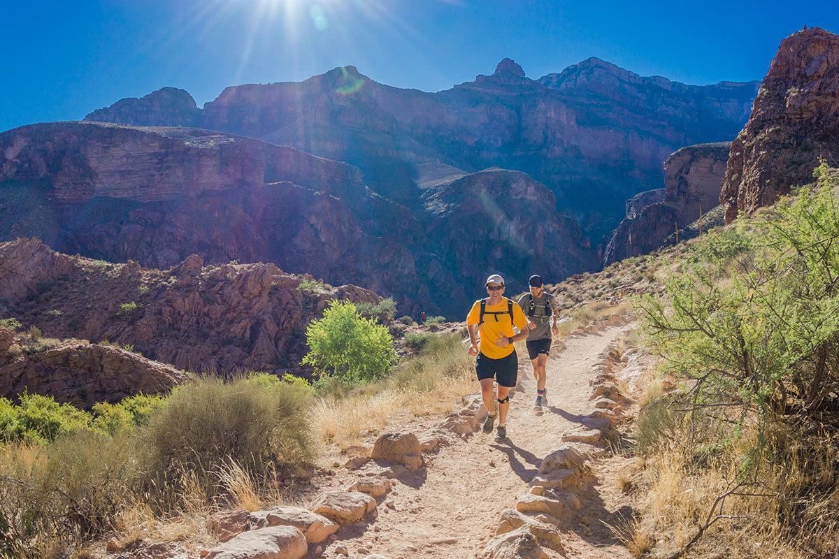 hiking-shoes-vs-trail-running-shoes