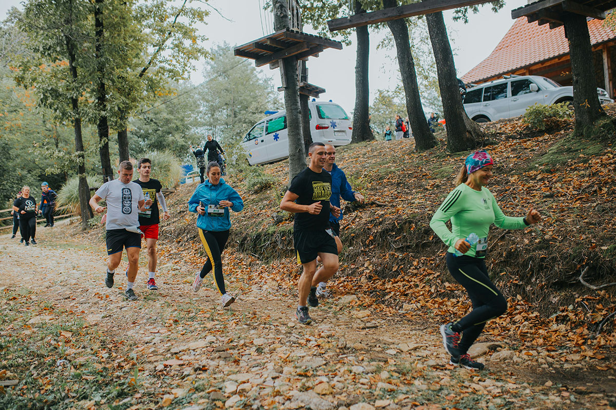 hiking-shoes-vs-trail-running-shoes