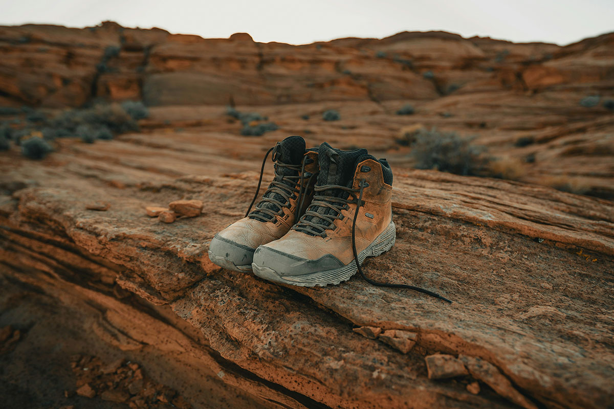 hiking-boots-vs-shoes