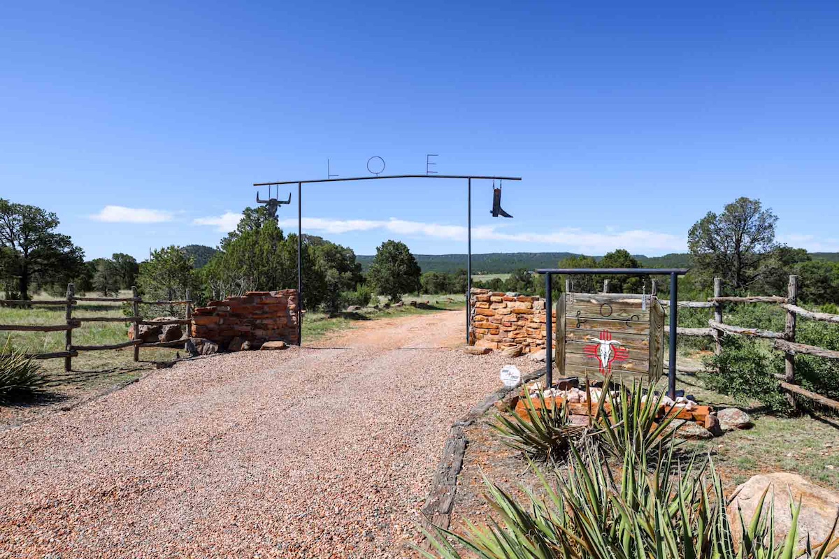 land of enchantment ranch